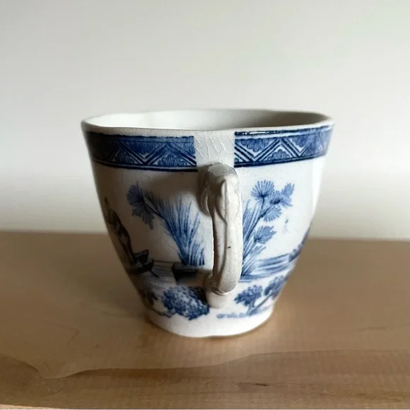 Antique Vtg blue & white tea cup English transferware?